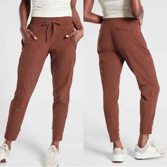 ATHLETA Trekkie Mid Rise Legacy Joggers Women 24 Cognac Brown Hiking Athleisure - Picture 1 of 15